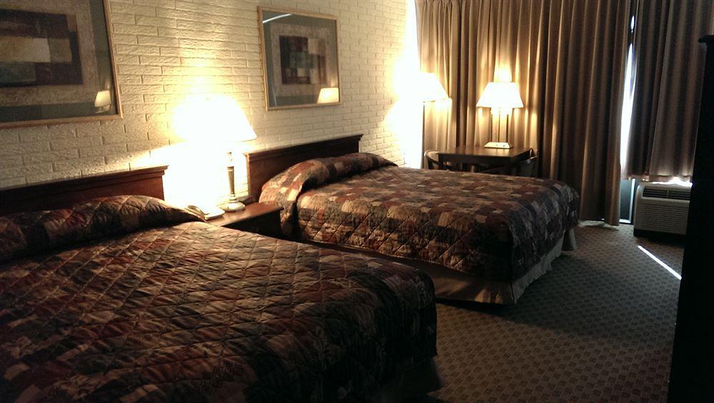 Howard Johnson By Wyndham Williamsburg Norge Exterior foto