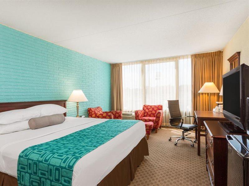 Howard Johnson By Wyndham Williamsburg Norge Exterior foto