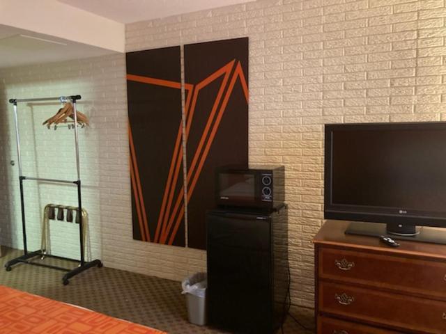 Howard Johnson By Wyndham Williamsburg Norge Exterior foto