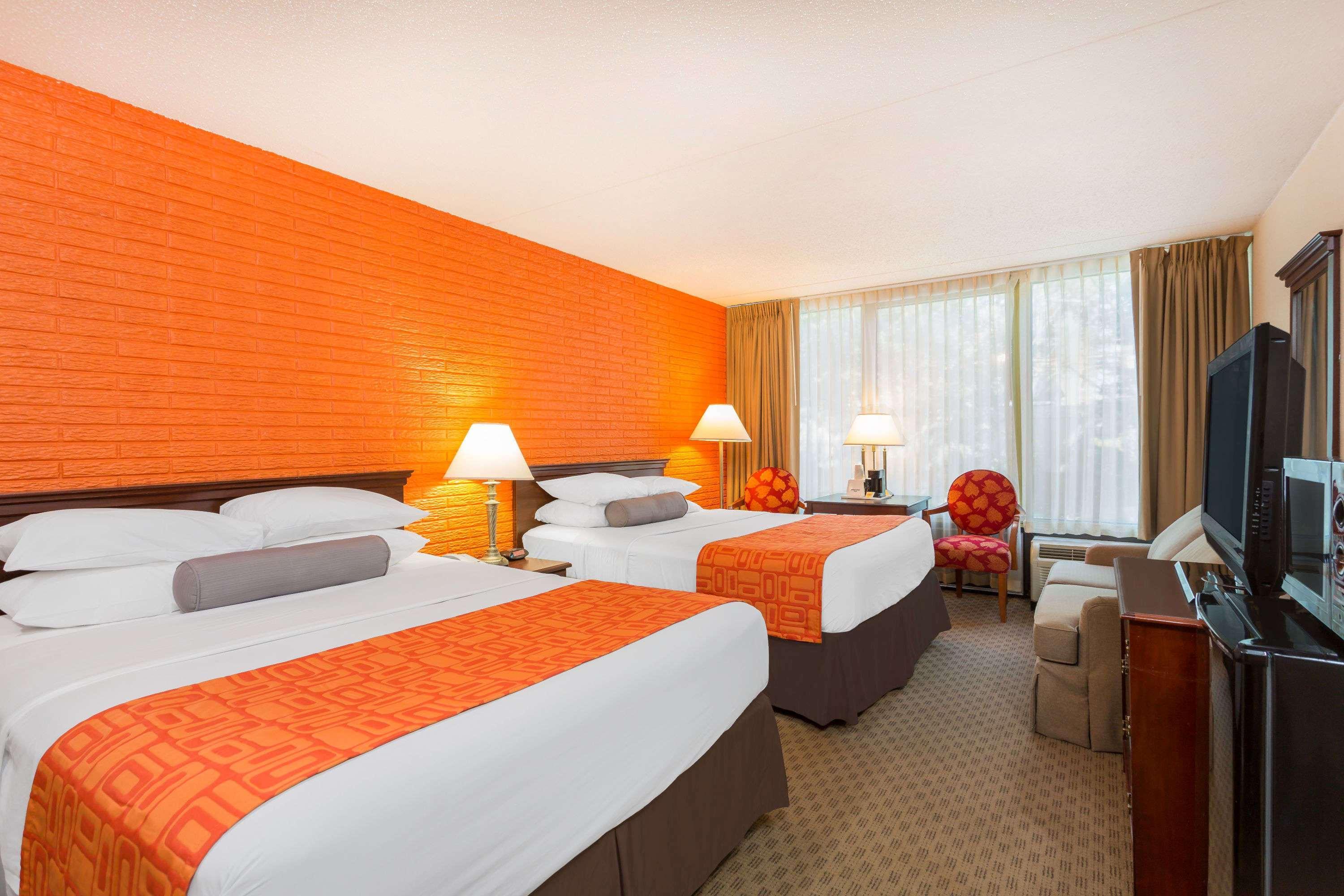 Howard Johnson By Wyndham Williamsburg Norge Exterior foto
