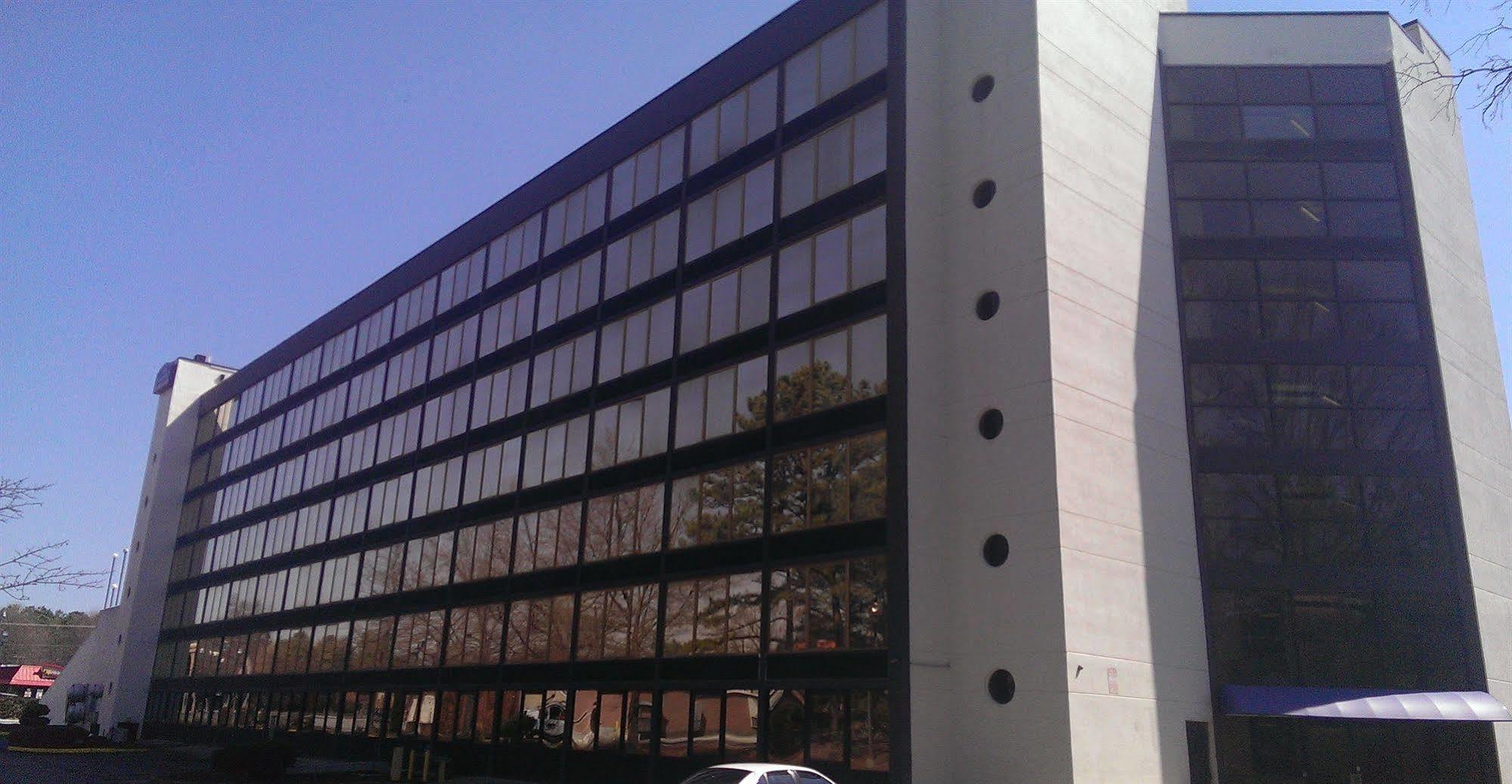 Howard Johnson By Wyndham Williamsburg Norge Exterior foto