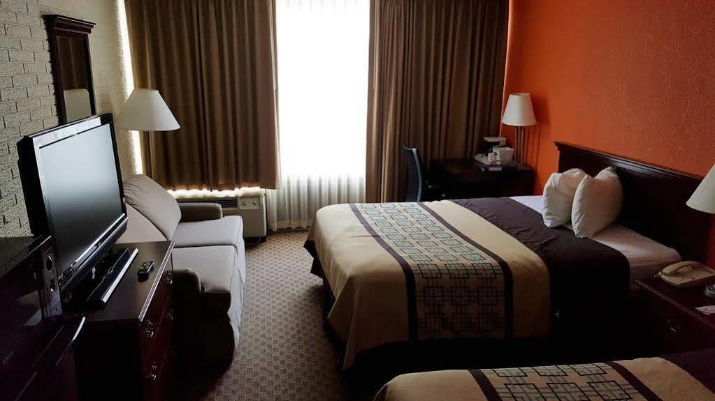 Howard Johnson By Wyndham Williamsburg Norge Exterior foto